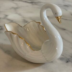 LENOX Vintage Ivory Bone China Swan Trinket Dish 24 Karat Gold Trim 5”x2.5”x4”